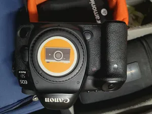 DSLR Cameras . Canon . Used3