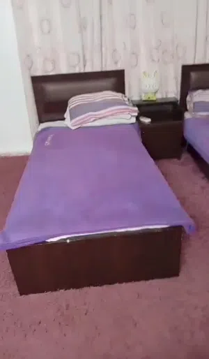 غرفه نوم بحاله وكاله خشب لامينت