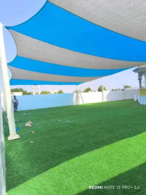 400 m2 . Landlord0