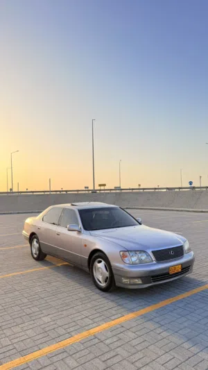 Used Lexus LS in Al Batinah