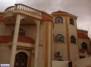 عمارة خدميه للايجار في الحشان  نظام تلاثة طوابق