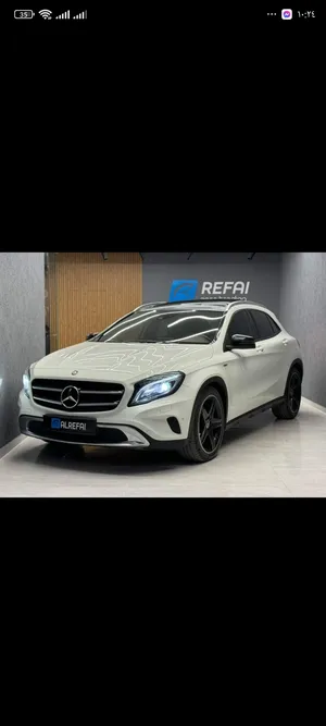 Mercedes-Benz.GLA 200