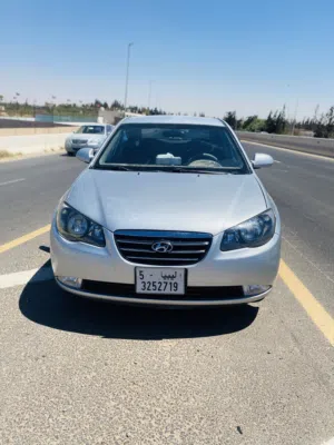 هونداي افانتي محرك16 كمبيو تماتك مكيف شغال صاله الله يبارك محرك ربي يبارك خالية من العيوب ماشيه162