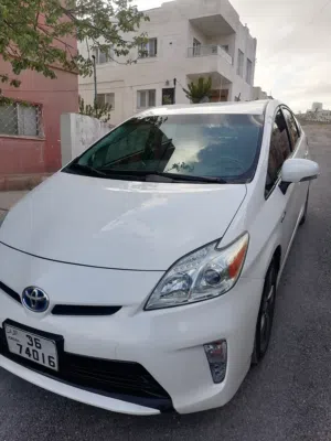 Used Toyota Prius in Amman