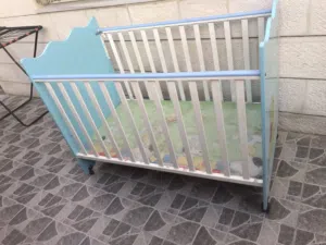 تخت بيبي متحرك