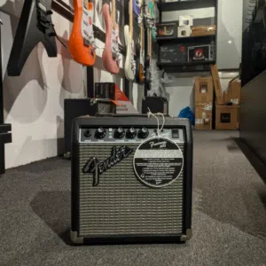 سماعة الكتريك جيتار Fender Frontman10G