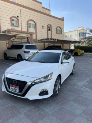 نيسان اللتيما 2019 للبيع