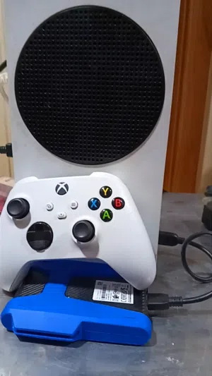 Xbox series s اصلي استعمال شهر فقط  كامل الملحقات فقط كارتون مابي  الملحقات :