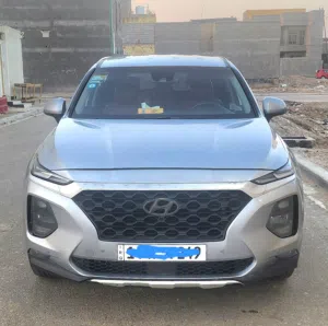 Used Hyundai Santa Fe in Basra