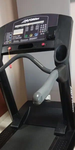 life fitness treadmill