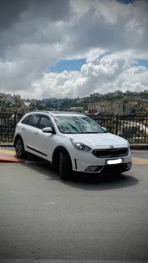Used Kia Niro in Hebron