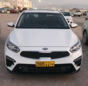 كيا سيراتو رقم واحد وكالة عمان .