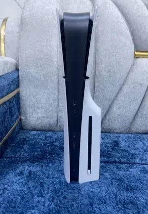 PS5 SLIM مستعمل قليل