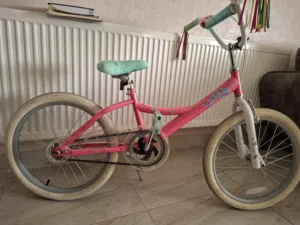 دراجه هوائيه بناتيه