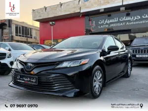 Toyota Camry LE Hybrid 2018 – تويوتا كامري LE هايبرد 2018