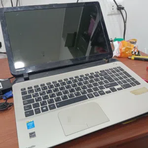 لابتوب توشيبا