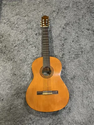 For sale Yamaha c40 in perfect condition