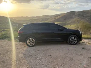 Audi Q5 2024  electric