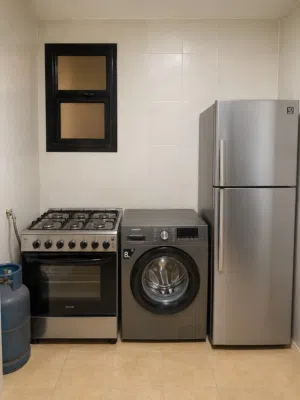 ثلاجة غساله بوتجاز استعمال شبه جديد للبيع - واتس اب فقط