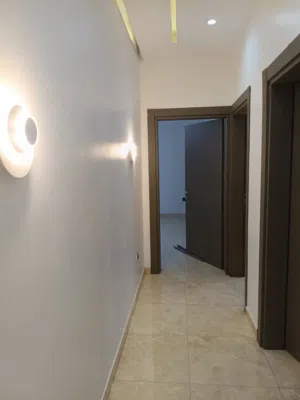 شفقه في طبالينو  الدور الاول علوي مساحه 200 متر للبيع