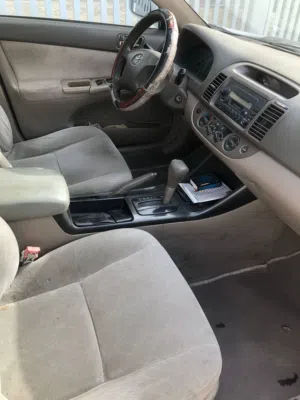 سيارة للبيع