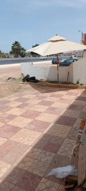 مضلات وجلسات حدائق . اشكال وانواع مختلفه