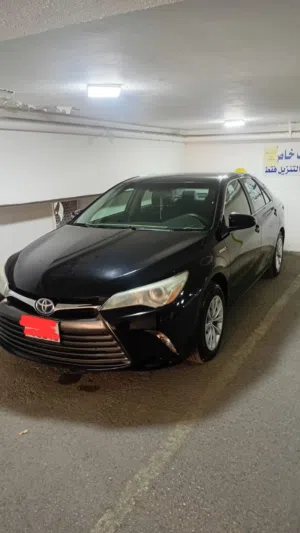 تويوتا كامري للبيع 2015
