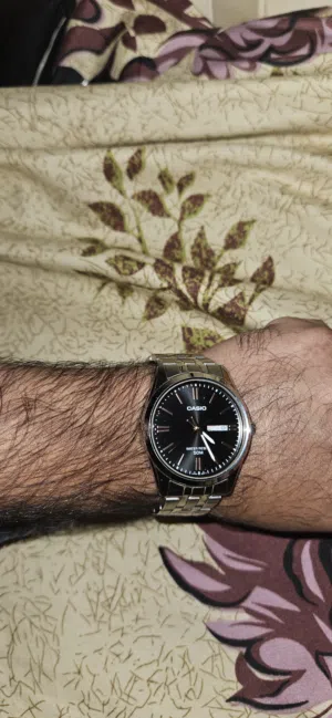 Casio watch Slim silver stainless steel wristwatch -good condition