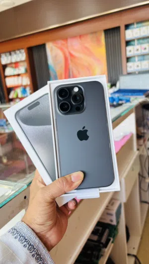 iPhone 15 Pro, 512gb Black Titanium