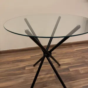 طاوله طعام كالجديده استخدام شهر 4 كراسي