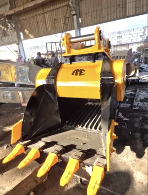 Crusher Bucket
