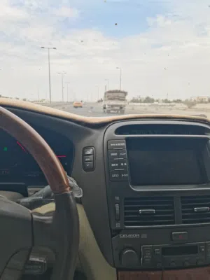 Used Lexus LS in Al Dhahirah