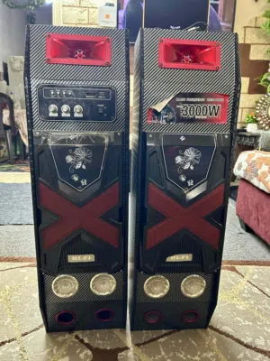 سماعات ومضخم صوت