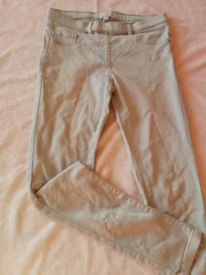 سروال ازرق من ماركه عالميه