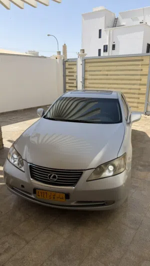 لكسز es350 خليجي ب اللون الرمادي