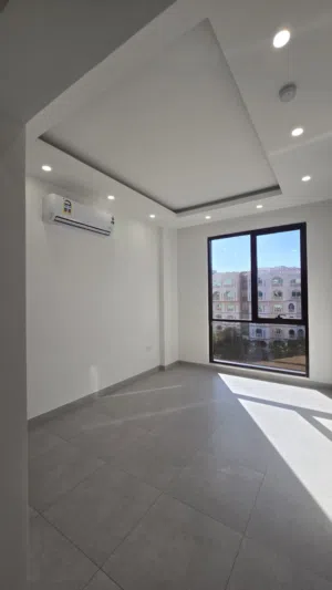 100 m2 2 Bedrooms Apartments for Rent in Muscat Ghubrah