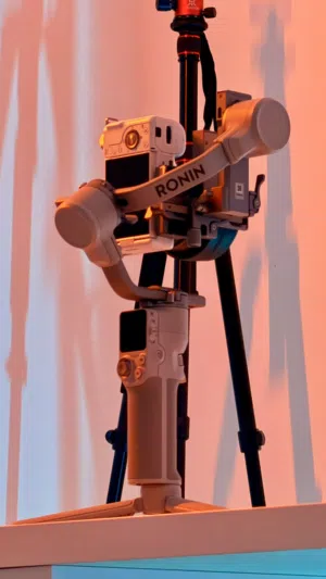 DJI RS4mini  مهم: يركب عليه الهاتف أيضاً باستخدام قطعة