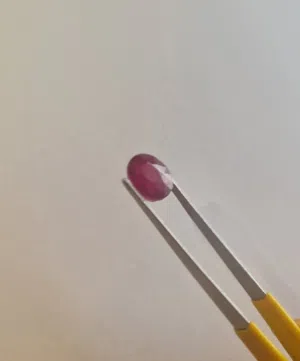 حجر ياقوت روبي مع شهادة
