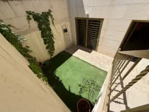 165 m2 3 Bedrooms Apartments for Rent in Amman Daheit Al Rasheed