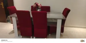 كنب للبيع خمري مع طاولة طعام خمري مع كفر