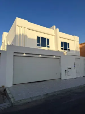 412 m2 5 Bedrooms Villa for Sale in Muscat Al Khoud