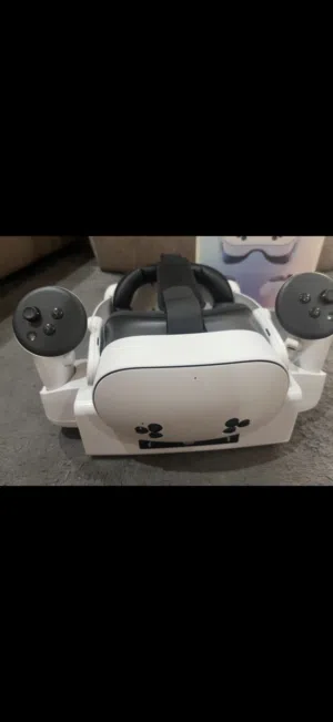 Vr ميتا كويست للبيع بسعر حرق