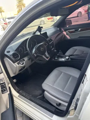 Mercedes c205 w204 face left model 2012 4-cylinder 1800cc turbo sedan