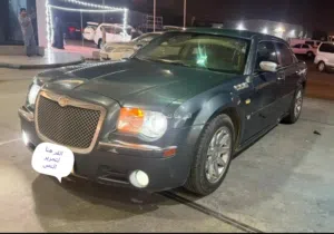 للبيع دوج كرايزر 2005 كامل المواصفات C300 8سلندر