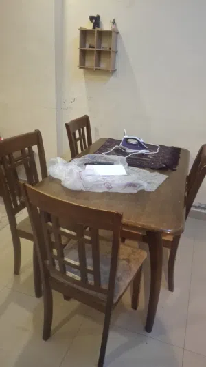 طاولة  طعام 4 كراسي