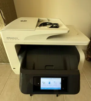 للبيع طابعة HP OfficeJet Pro 8720 احترافية - بحالة ممتازة
