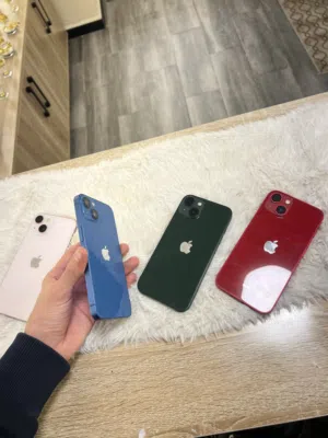 Iphone 13  128 gb  2 puc  batri 90  eta 10/10