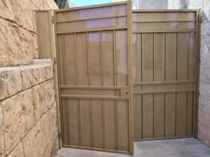 باب كراج للبيع بحاله جيده جدا  السعر قابل للتفاوض بشي بسيط