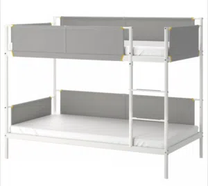 سرير آيكيا Bunkbed طابقين بحالة الوكالة