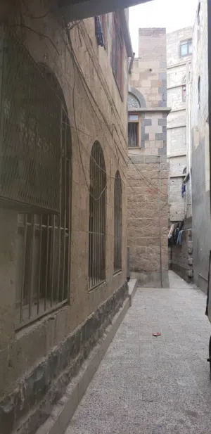 475 m2 More than 6 bedrooms Apartments for Sale in Sana'a Hayel St.